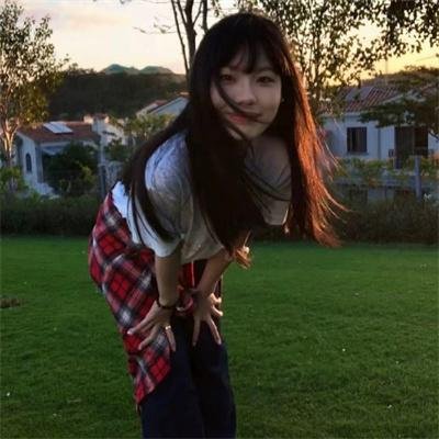 她恨我